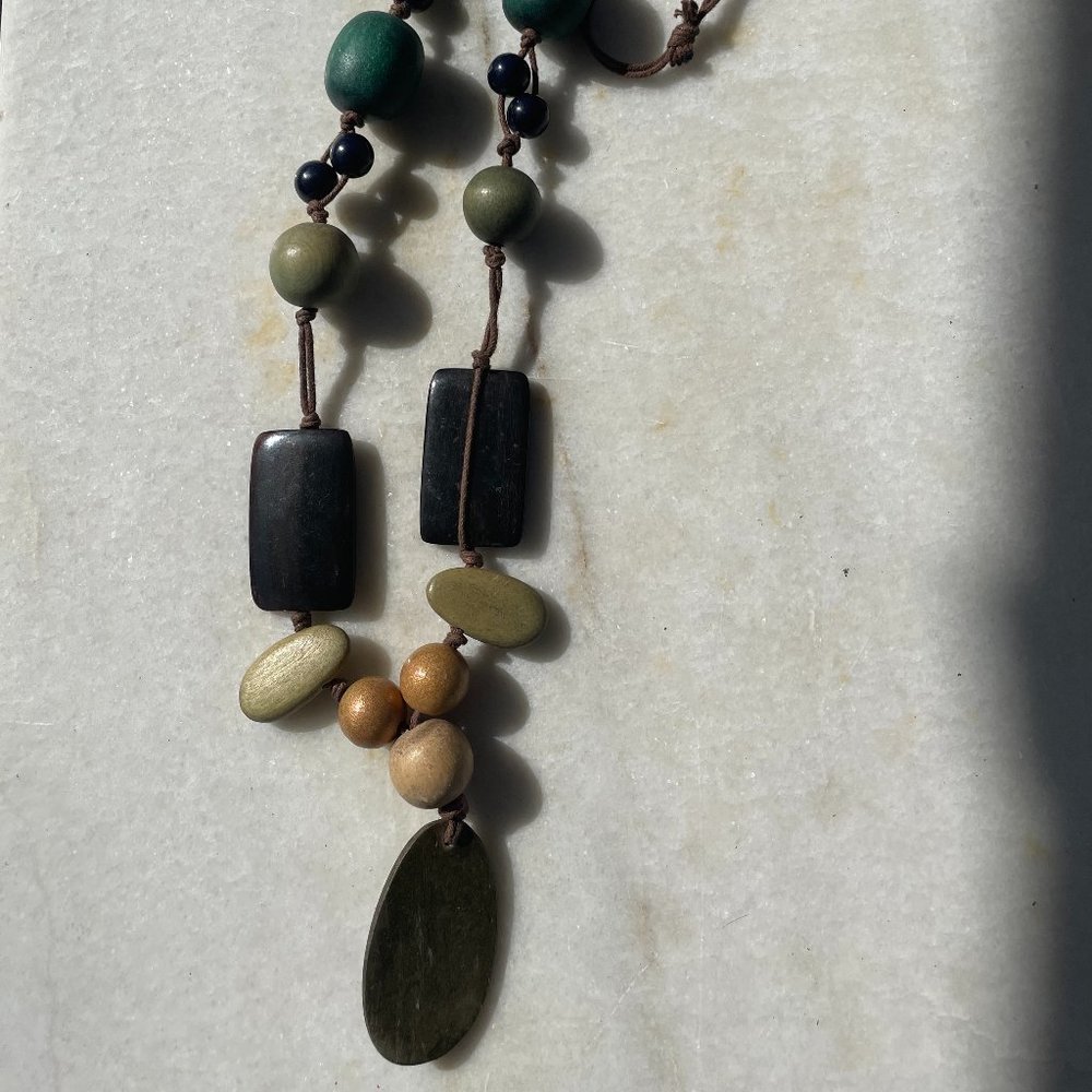 bead necklace
